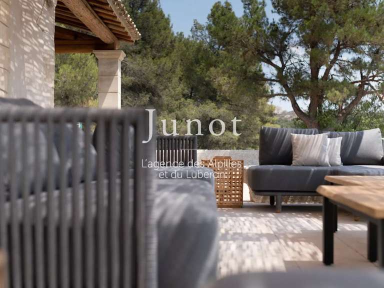 House Les Baux-de-Provence - 4 bedrooms - 2000m²
