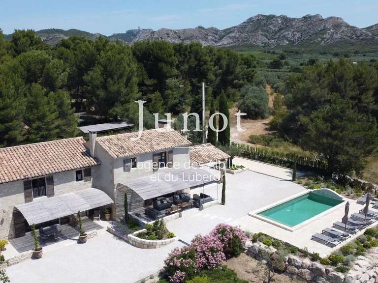 House Les Baux-de-Provence - 4 bedrooms - 2000m²