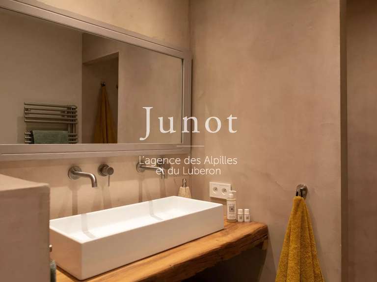 House Les Baux-de-Provence - 4 bedrooms - 2000m²
