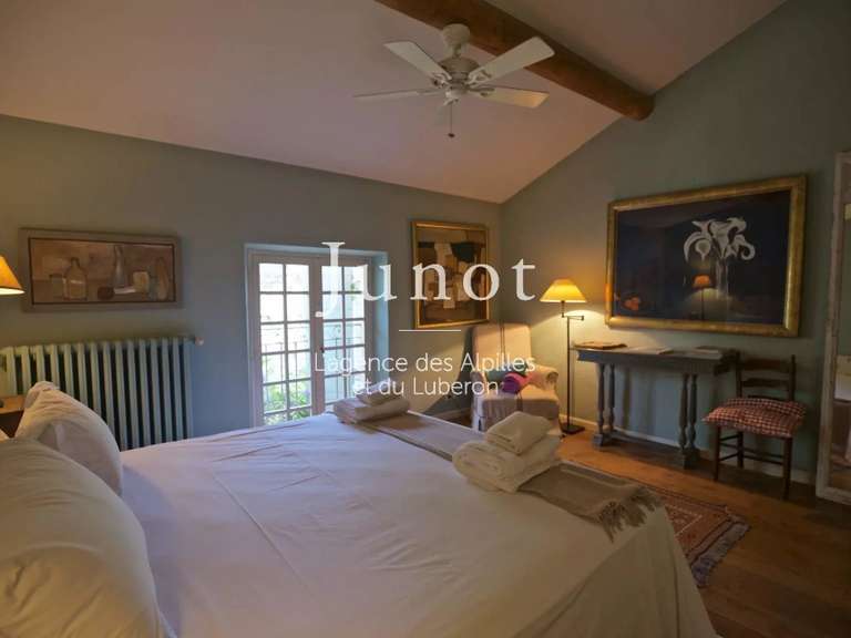 House Les Baux-de-Provence - 6 bedrooms - 12000m²