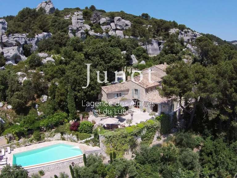 House Les Baux-de-Provence - 6 bedrooms - 12000m²