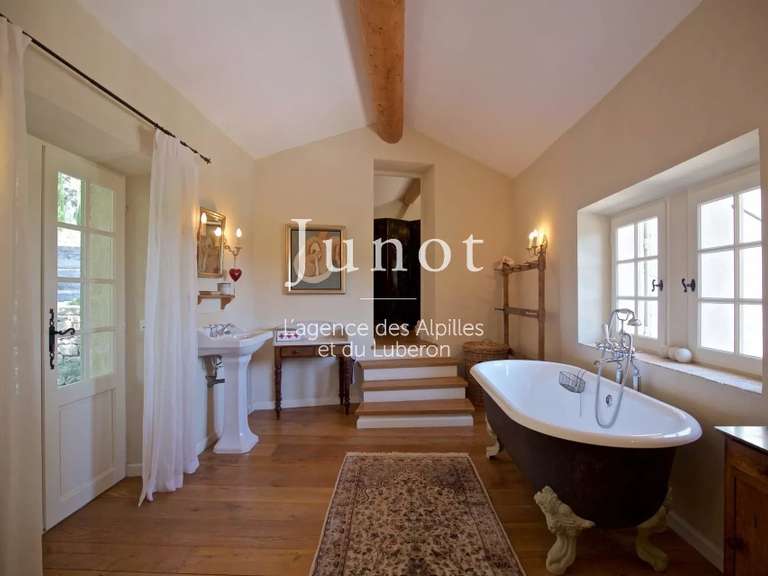House Les Baux-de-Provence - 6 bedrooms - 12000m²