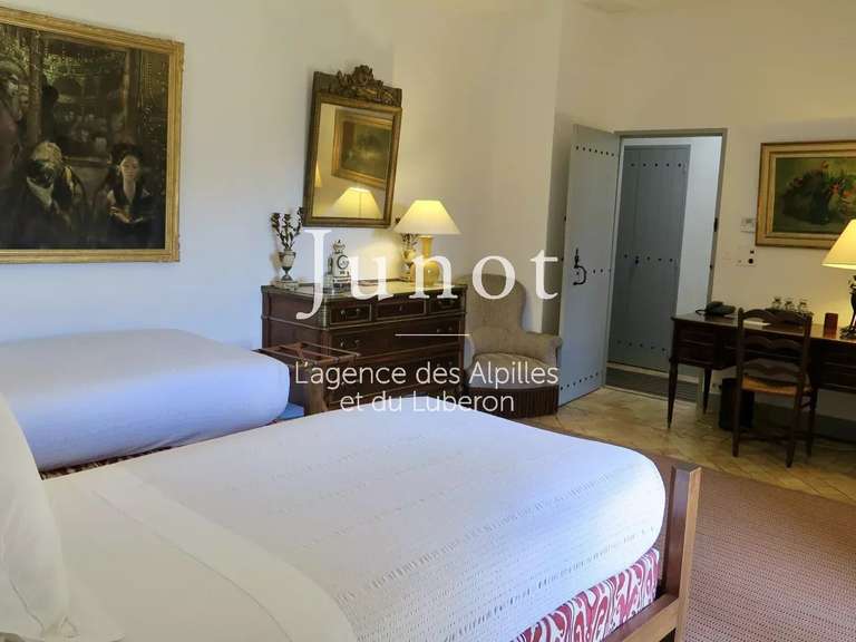 House Les Baux-de-Provence - 7 bedrooms - 20000m²