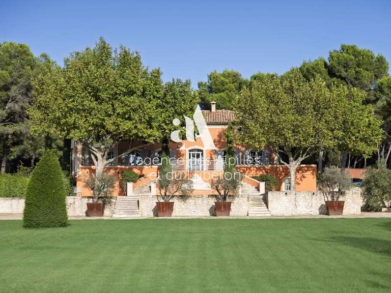 Propriété Les Baux-de-Provence - 6 chambres - 670m²