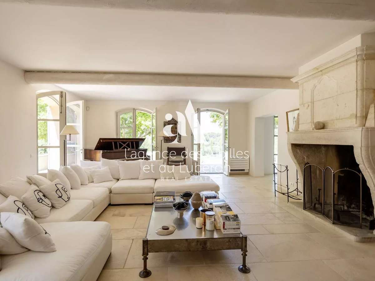 Property Les Baux-de-Provence