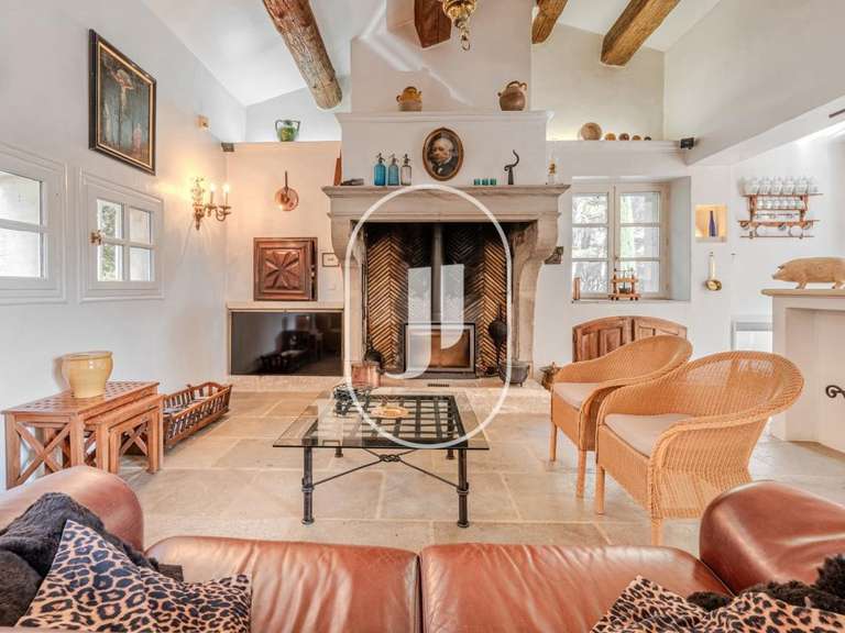 Property Les Baux-de-Provence - 4 bedrooms - 183m²