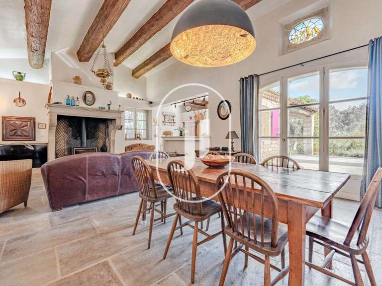 Propriété Les Baux-de-Provence - 4 chambres - 183m²