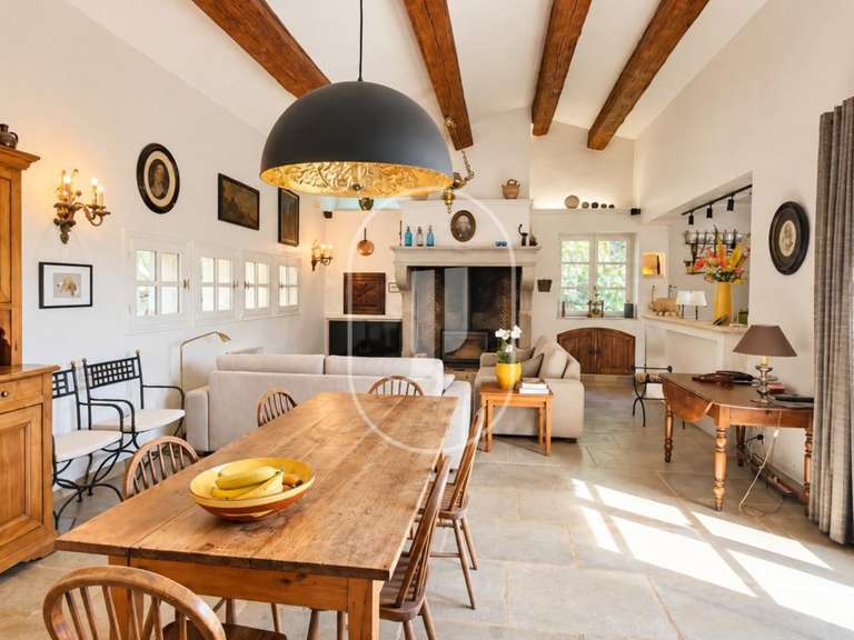 Propriété Les Baux-de-Provence - 4 chambres - 183m²