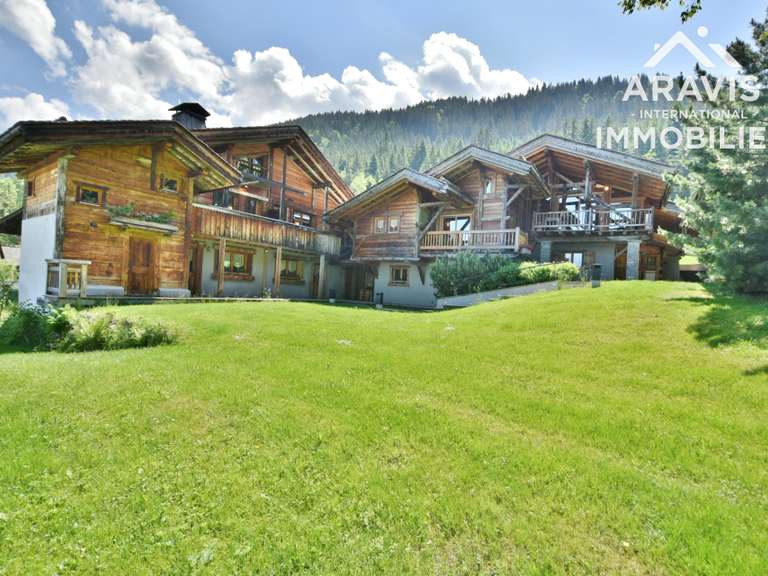 Maison Les carroz-d-araches - 8 chambres - 674m²