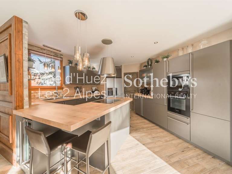 Chalet Les deux-alpes - 5 chambres - 420m²