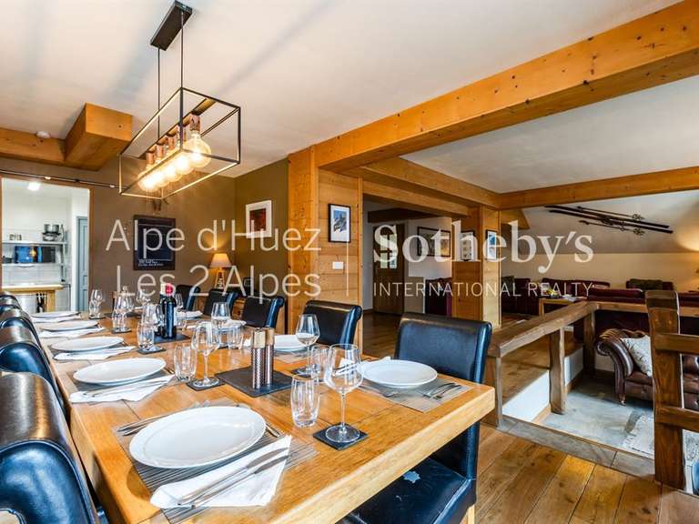 Chalet Les deux-alpes - 5 chambres - 328m²
