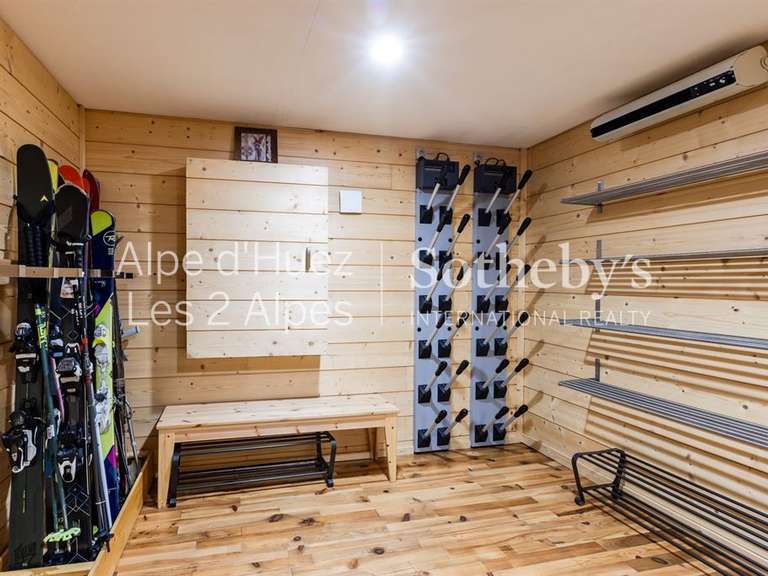 Chalet Les deux-alpes - 5 chambres - 328m²