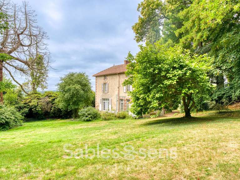 Maison Les Epesses - 11 chambres