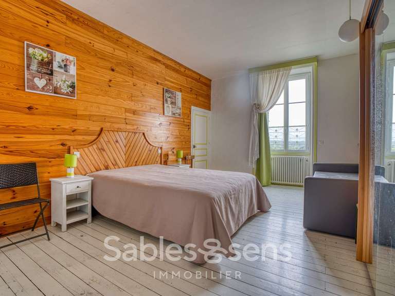 Maison Les Epesses - 11 chambres