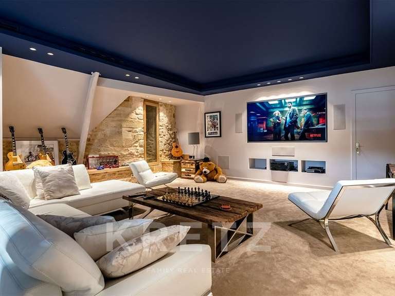 Castle Les Eyzies - 23 bedrooms - 2700m²