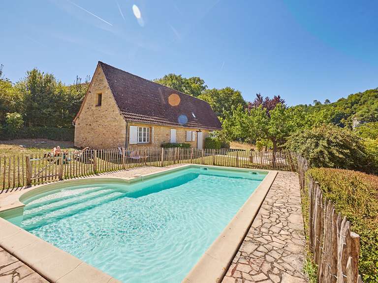 Propriété Les Eyzies - 18 chambres - 580m²