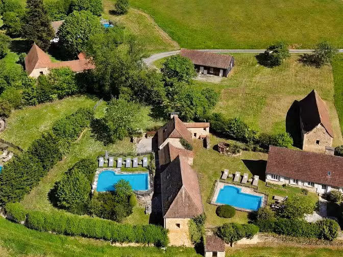 Propriété Les Eyzies - 18 chambres - 580m²