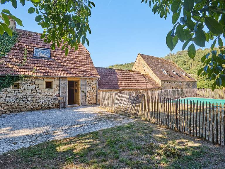 Propriété Les Eyzies - 18 chambres - 580m²