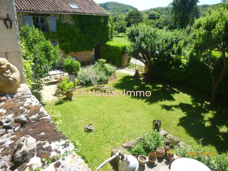 Villa Les Eyzies-de-Tayac-Sireuil - 5 chambres - 244m²