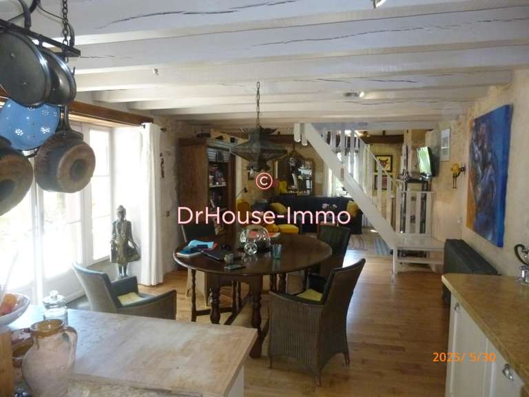 Villa Les Eyzies-de-Tayac-Sireuil - 5 chambres - 244m²
