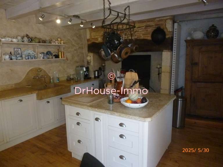 Villa Les Eyzies-de-Tayac-Sireuil - 5 chambres - 244m²