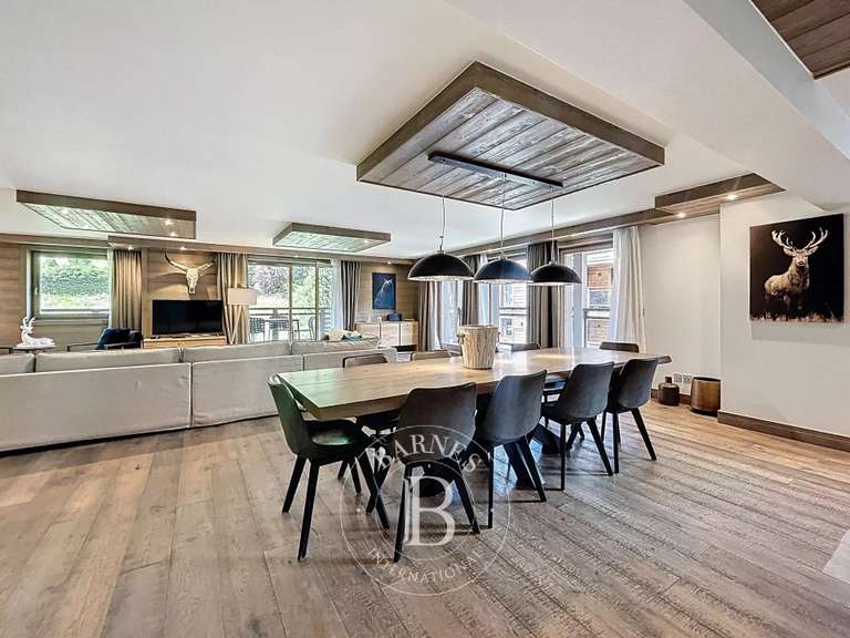 Apartment Les Gets - 5 bedrooms - 221m²