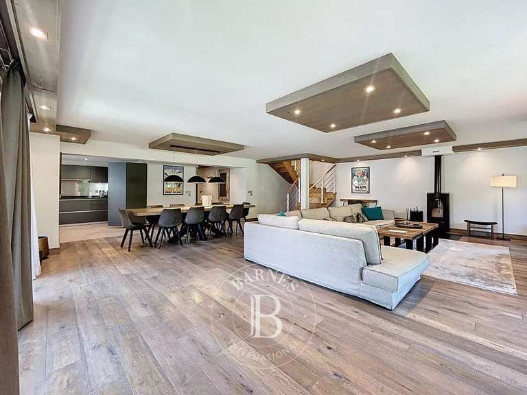 Apartment Les Gets - 5 bedrooms - 221m²