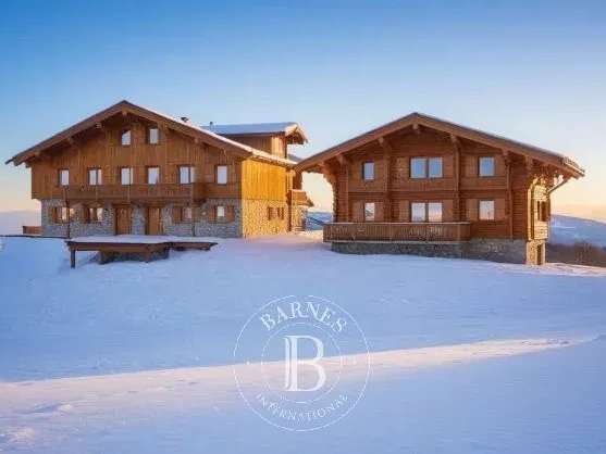 Unusual property Les Gets - 528m²