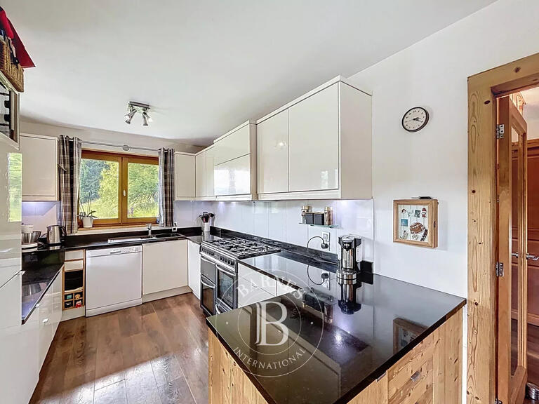 Chalet Les Gets - 5 bedrooms - 146m²
