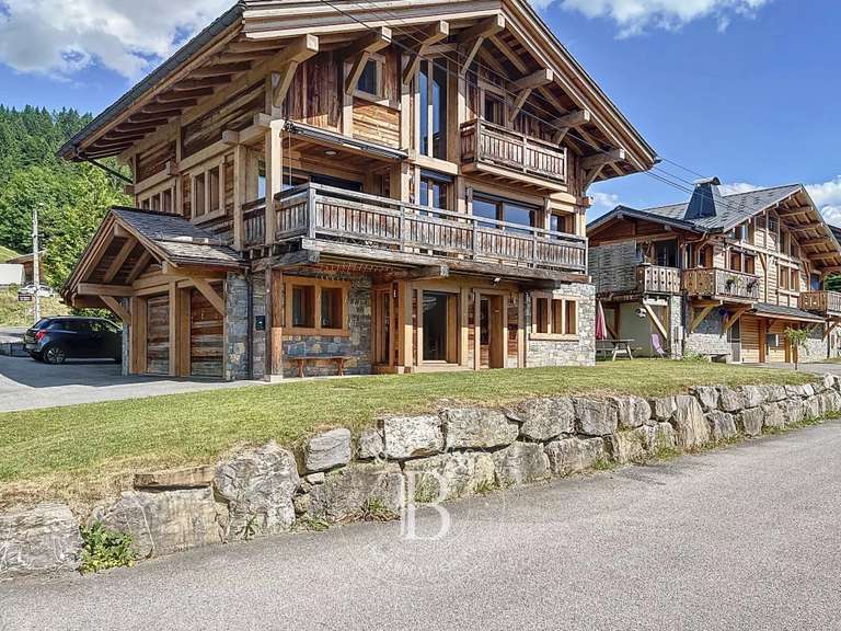 Chalet Les Gets - 4 bedrooms - 183m²