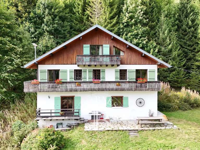 Chalet Les Gets - 6 bedrooms - 194m²