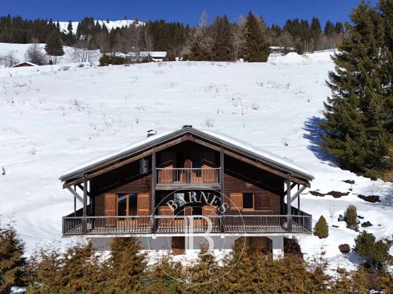 Chalet Les Gets - 6 bedrooms - 187m²