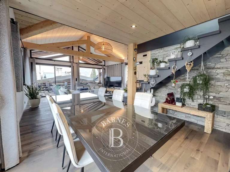 Chalet Les Gets - 5 bedrooms - 159m²