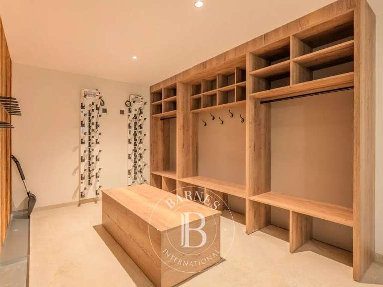 Chalet Les Gets - 5 bedrooms - 409m²