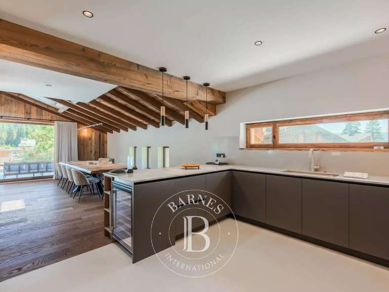 Chalet Les Gets - 5 bedrooms - 409m²
