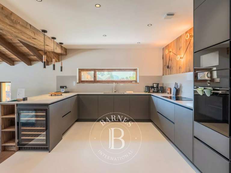 Chalet Les Gets - 5 bedrooms - 409m²