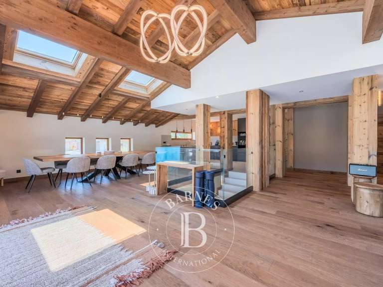 Chalet Les Gets - 5 bedrooms - 409m²