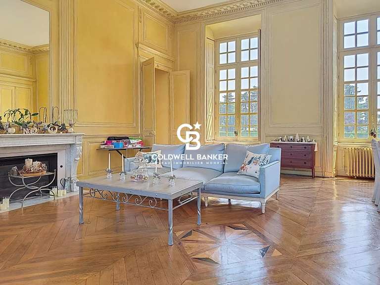 Château Les Herbiers - 16 chambres - 900m²