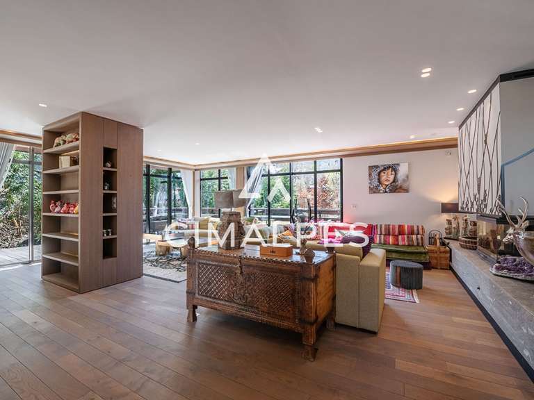 Chalet Les Houches - 5 bedrooms - 352m²