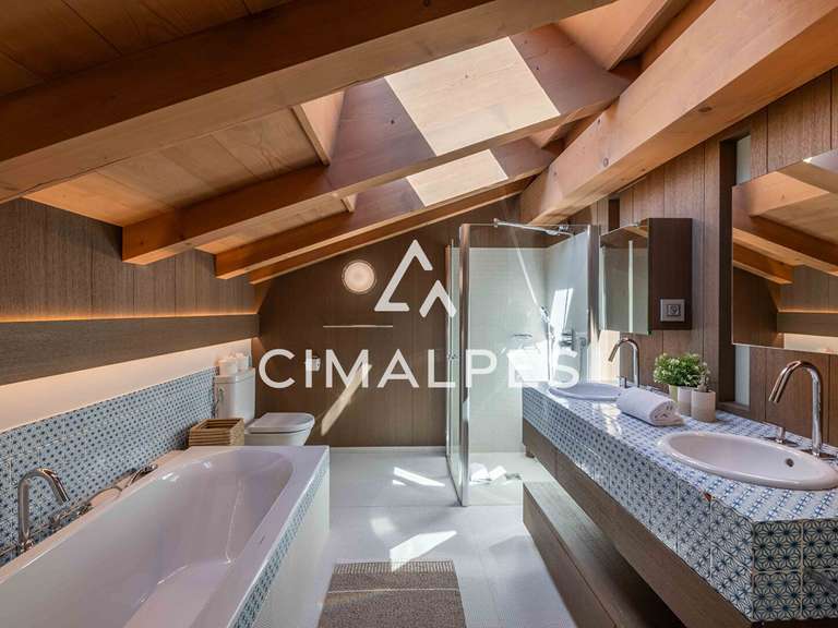 Chalet Les Houches - 5 bedrooms - 352m²