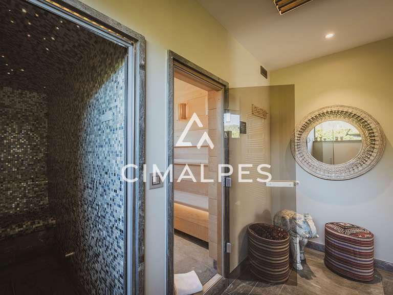 Chalet Les Houches - 5 bedrooms - 352m²