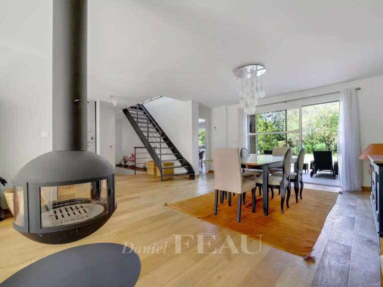 Maison Les Loges-en-Josas - 4 chambres - 202m²