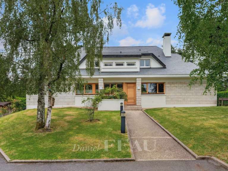 Maison Les Loges-en-Josas - 5 chambres - 300m²