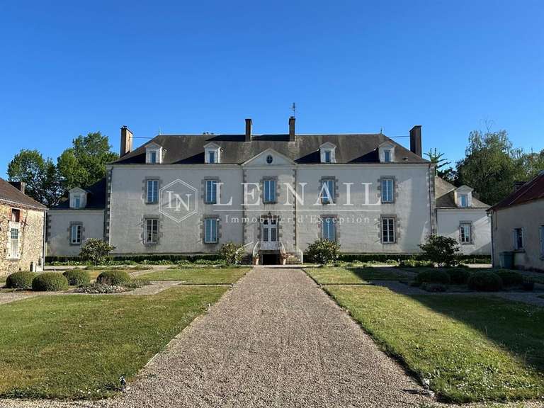 Château Les Lucs-sur-Boulogne - 7 chambres - 370m²