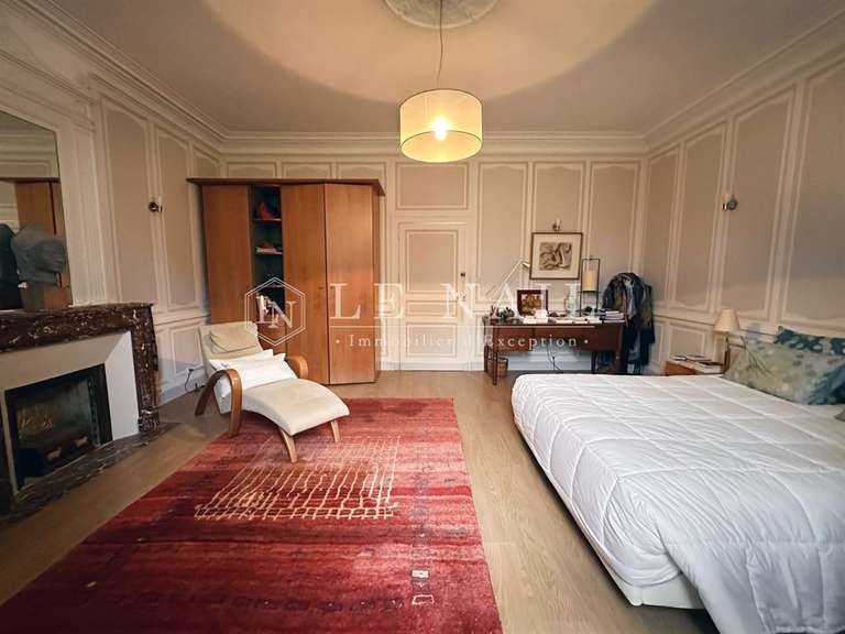 Castle Les Lucs-sur-Boulogne - 7 bedrooms - 370m²
