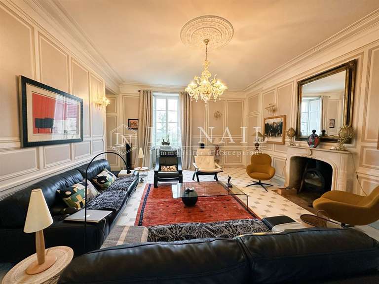 Castle Les Lucs-sur-Boulogne - 7 bedrooms - 370m²