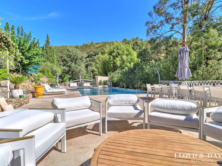 House Les Mages - 8 bedrooms - 365m²
