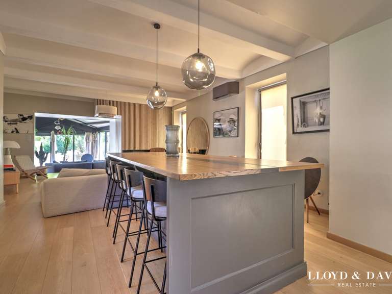 House Les Mages - 8 bedrooms - 365m²
