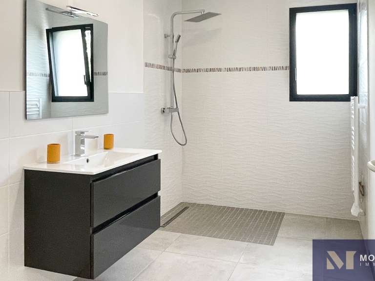 House Les Mathes - 4 bedrooms - 177m²