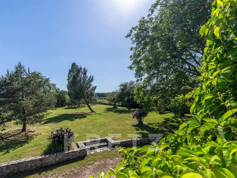 Maison Les Mesnuls - 4 chambres - 195m²